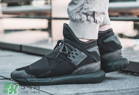 y-3 qasa high 2017上腳效果怎么樣？y-3跑鞋2017上腳好看嗎？