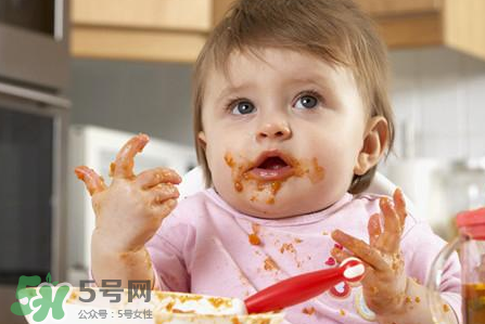 輔食添加過早的危害？為什么不能過早的添加輔食？