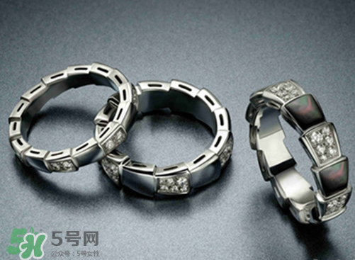 寶格麗靈蛇之戒是什么材質(zhì)？寶格麗蛇形戒指是金的嗎？