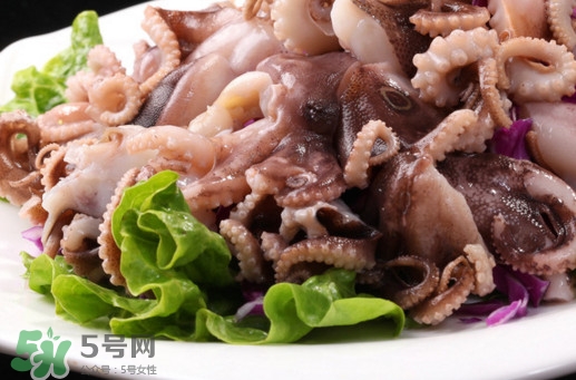 八爪魚頭里面的能吃嗎？八爪魚的墨汁可以吃嗎
