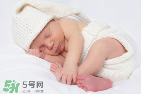 嬰兒吐奶和氙氣有關(guān)系嗎？氙氣會影響嬰兒吐奶嗎？