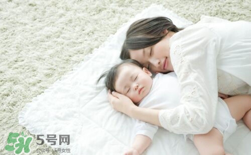 戒夜奶的最佳時(shí)間 幾個(gè)月戒夜奶最好？
