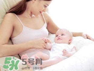 三伏天坐月子可以洗澡嗎？三伏天坐月子可以穿短袖嗎？