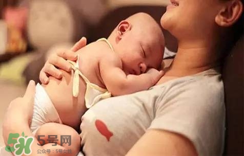 三伏天坐月子吃什么？三伏天坐月子可以開空調(diào)嗎？