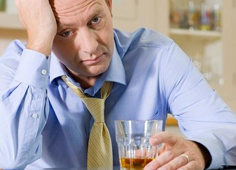 痔瘡不治會變成直腸癌嗎？直腸癌常見并發(fā)癥有哪些？