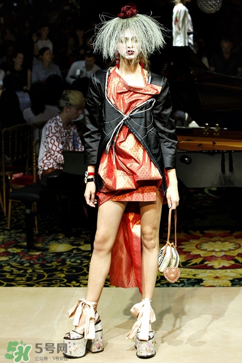 vivienne westwood是什么牌子？西太后是哪個(gè)國(guó)家的