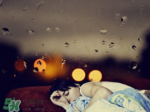 艾灸貼可以去濕氣嗎？貼艾灸貼能去濕氣嗎？