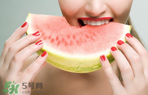 ?做三伏灸可以吃西瓜嗎？?做三伏灸要忌口嗎？