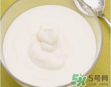 酸奶用什么牛奶做最好？酸奶用什么奶粉做好