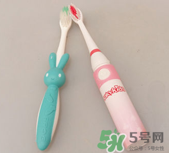 兒童電動(dòng)牙刷聲波的好還是旋轉(zhuǎn)的好？兒童電動(dòng)牙刷怎么選？
