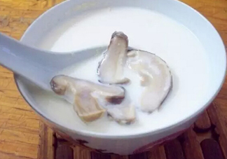 牛奶燉香菇可以治鼻炎嗎？牛奶燉香菇吃了有什么作用？
