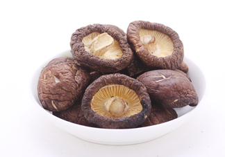 買(mǎi)香菇怎么挑選？干香菇怎么挑選？