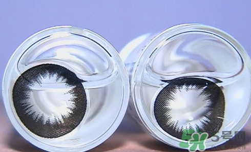 隱形眼鏡干了怎么辦？隱形眼鏡可以用礦泉水泡嗎