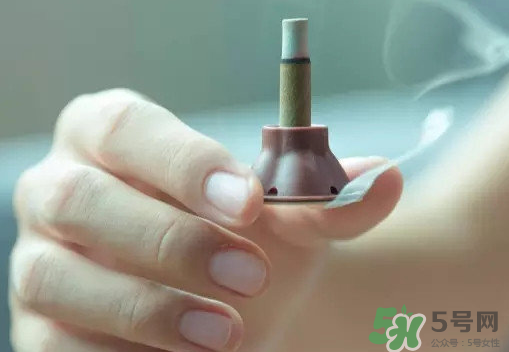 艾艾貼可以貼肚臍眼嗎？艾艾貼貼肚臍有什么作用？