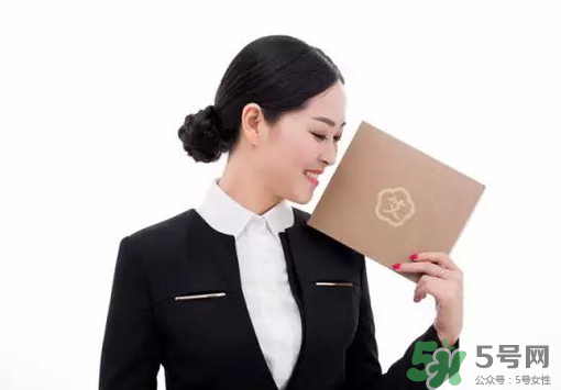 艾艾貼可以貼肚臍眼嗎？艾艾貼貼肚臍有什么作用？
