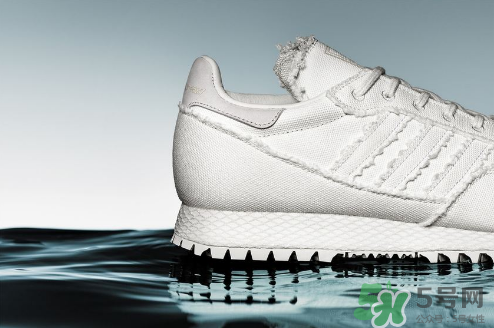daniel arsham與adidas聯(lián)名new york運(yùn)動(dòng)鞋多少錢(qián)_怎么買(mǎi)？