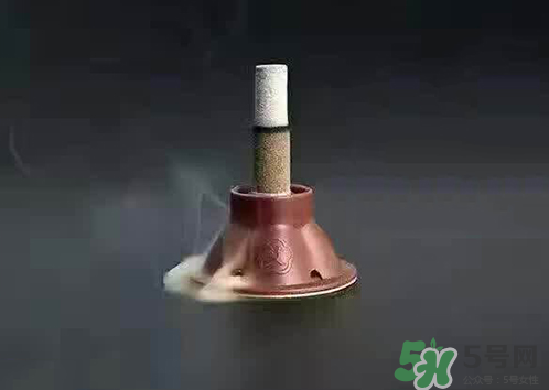 艾艾貼貼后出現(xiàn)水泡怎么回事？艾艾貼后有水泡怎么辦？