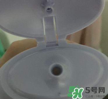 eve女性護(hù)理液粉色瓶和藍(lán)色瓶有什么區(qū)別？