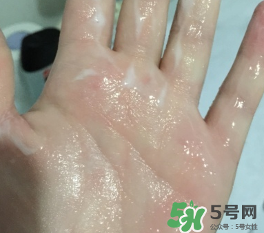 eve女性護(hù)理液粉色瓶和藍(lán)色瓶有什么區(qū)別？