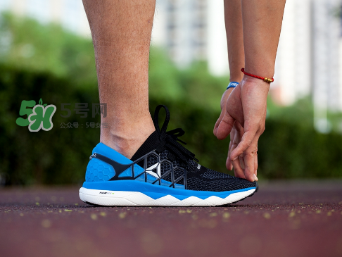 reebok floatride run腳感怎么樣？銳步floatride跑鞋測(cè)評(píng)