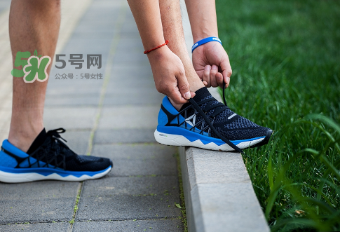 reebok floatride run腳感怎么樣？銳步floatride跑鞋測(cè)評(píng)