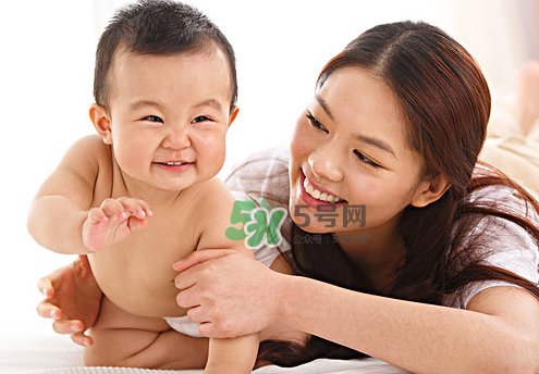 剖腹產(chǎn)后催乳按摩方法 剖腹產(chǎn)怎么催乳好？
