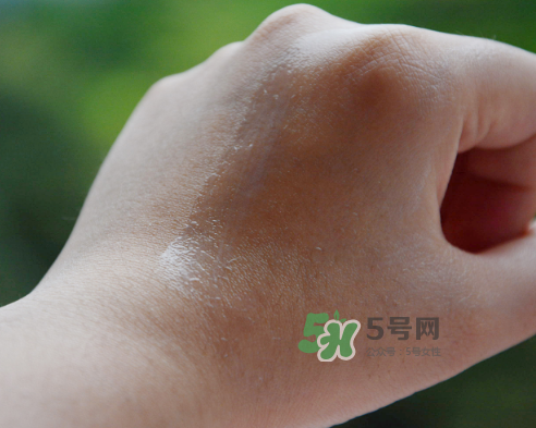 曼妮芬玫瑰身體乳怎么樣？曼妮芬玫瑰絲柔身體乳好用嗎？
