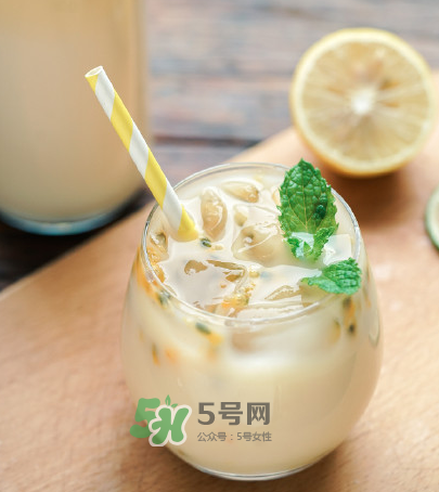 百香果養(yǎng)樂(lè)多好喝嗎？百香果養(yǎng)樂(lè)多怎么做？