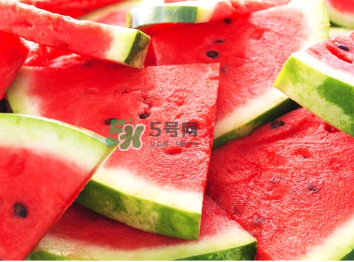 三伏天坐月子可以吃西瓜嗎？三伏天坐月子吃西瓜好嗎？