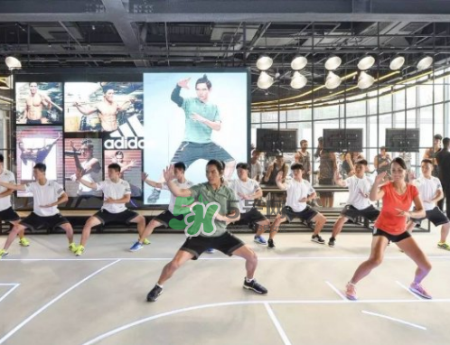 adidas阿迪達斯運動體驗迷你品牌中心是干什么的？
