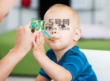 寶寶什么時(shí)候可以吃油？寶寶能吃油嗎？