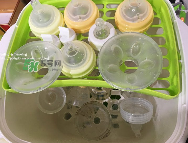 奶瓶刷尼龍的好還是海綿的好？洗奶瓶的正確方法
