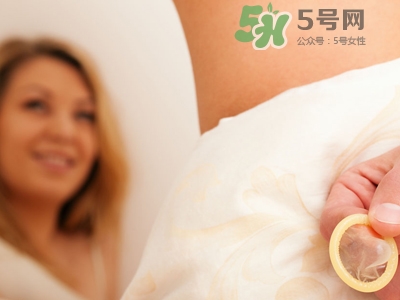 安全套放車?yán)镞€能用嗎？套套藏哪里比較安全？
