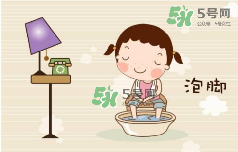 三伏天用什么泡腳最好？三伏天用什么泡腳去濕氣？