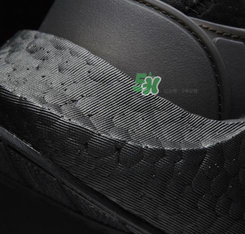 adidas eqt 93/17 boost triple black黑武士什么時(shí)候發(fā)售？