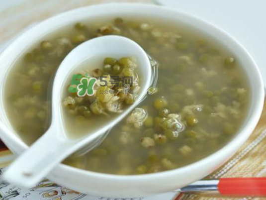 寶寶能喝綠豆水嗎？寶寶能喝綠豆湯嗎？