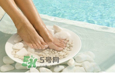 醋泡腳可以天天泡嗎？醋泡腳可以反復(fù)用嗎