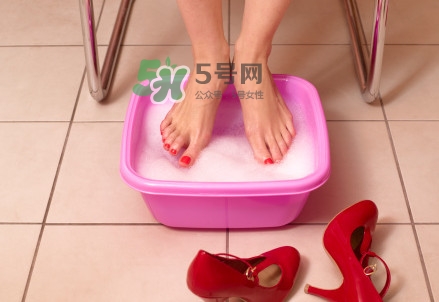 花椒不適合哪些人泡腳？女人用花椒水泡腳好嗎