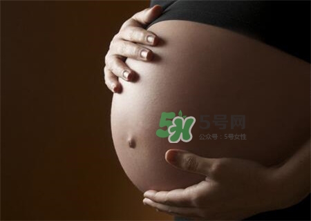 為什么胎寶寶晚上動(dòng)的比較多？胎動(dòng)異常的表現(xiàn)