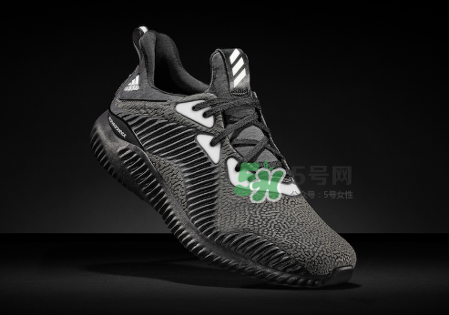 adidas alphabounce reflective阿爾法小椰子跑鞋夜光版多少錢？