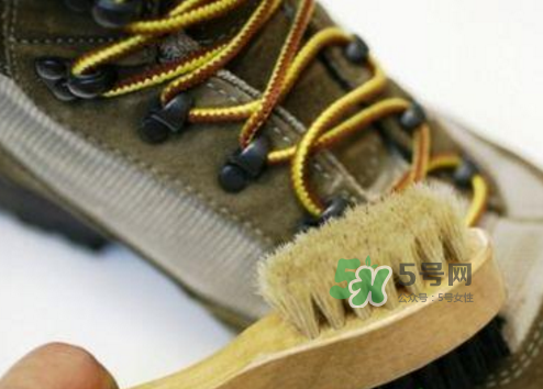 vetements與reebok聯(lián)名eomji表情運(yùn)動(dòng)鞋會(huì)發(fā)售嗎？