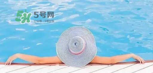 夏天防曬衣什么顏色好？夏天穿什么顏色的防曬衣好？