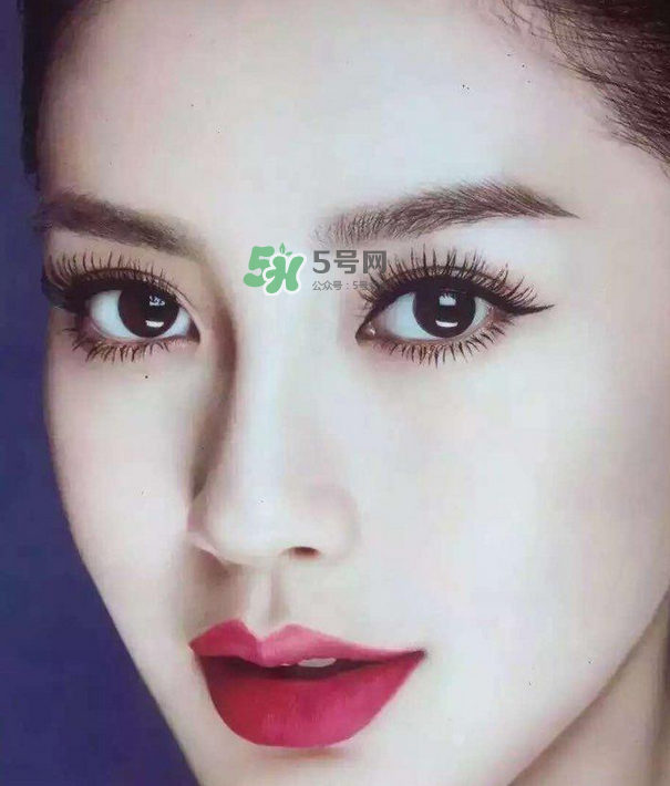 做美瞳線可以化妝嗎？紋美瞳線多久可以化妝？
