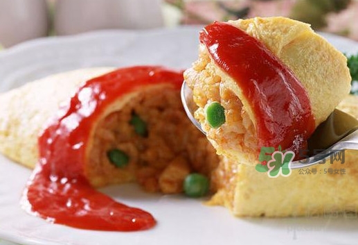 蛋包飯蛋皮需要加入什么？蛋包飯有什么營養(yǎng)