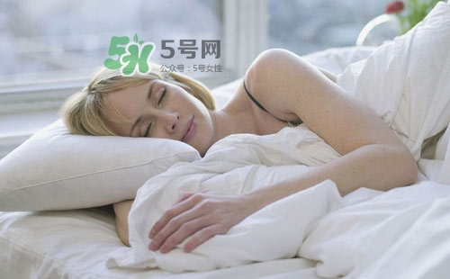 三伏天能曬被子嗎？三伏天曬被子好嗎？