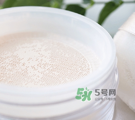 three散粉怎么樣？three自然植物透光散粉色號(hào)