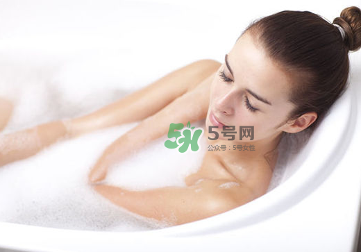 三伏天可以天天泡腳嗎？三伏天可以天天泡澡嗎？