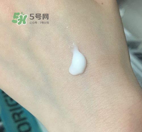 理膚泉晚安蜜怎么樣？理膚泉夜間修護(hù)乳好用嗎？