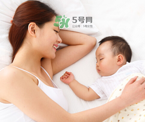 三伏天坐月子可以出門嗎？坐月子多久可以出門？