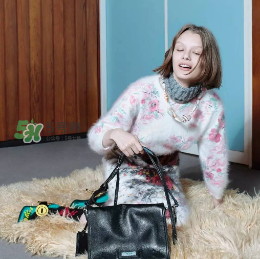 prada etiquette手袋尺寸多大？prada etiquette尺寸有幾種？